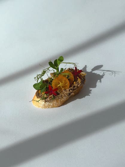 Foie gras canapé in the current Canapés style.